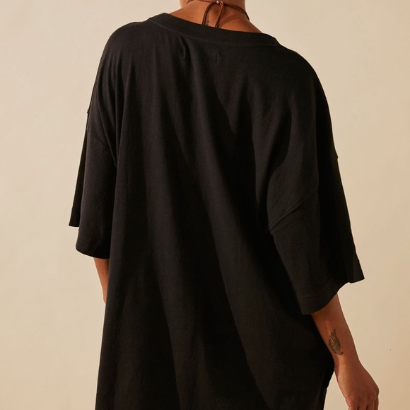 Free People Essential Extreme Tee Mini in Black - Picture 4 of 7
